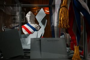 Affiches de campagne locales pour les municipales 2026 dans les Alpes-Maritimes