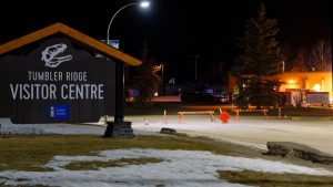 Voie d’accès au lycée de Tumbler Ridge bouclée par la police canadienne