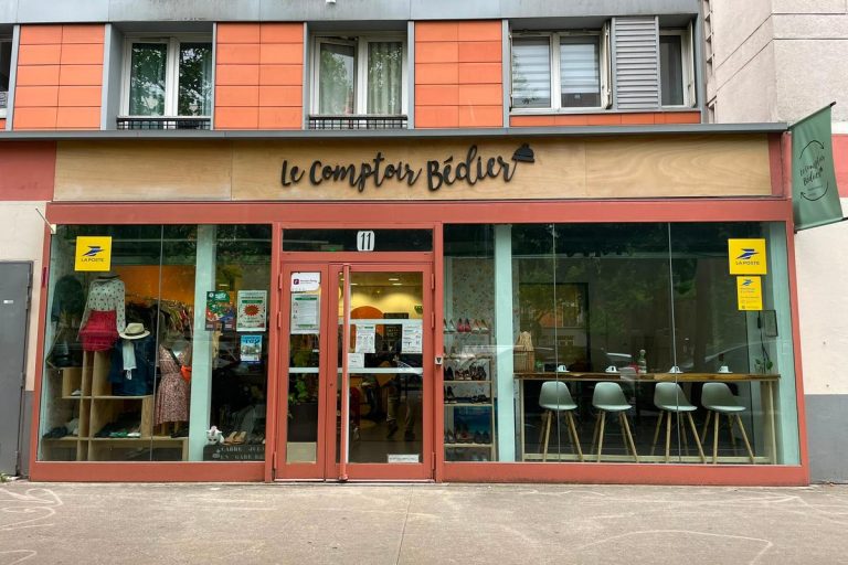 « Ça m'a permis de reprendre confiance en moi » : le Comptoir Bédier, laboratoire parisien contre le chômage de longue durée